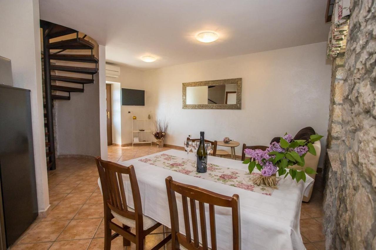 Apartment Nini Porec Exterior photo